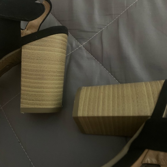 Madden girl heels - Picture 4 of 4